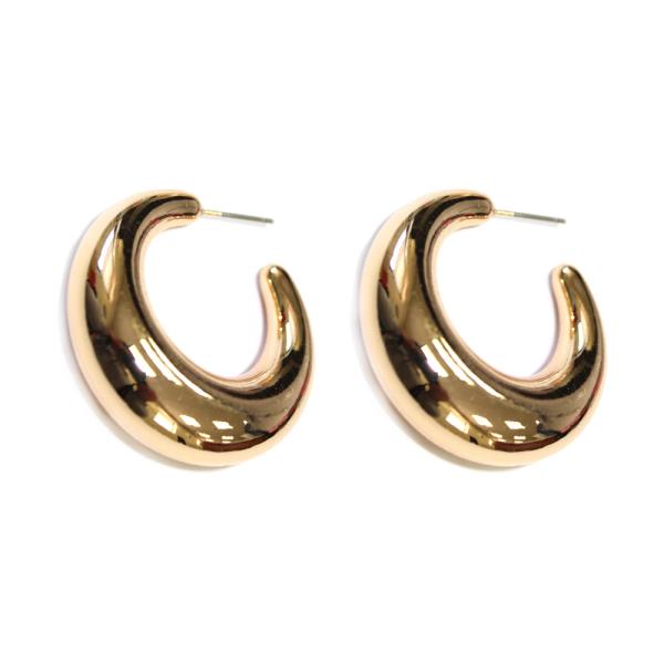 CHUNKY METAL HOOP EARRING