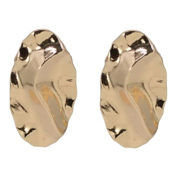 HAMMERED METAL STUD EARRING