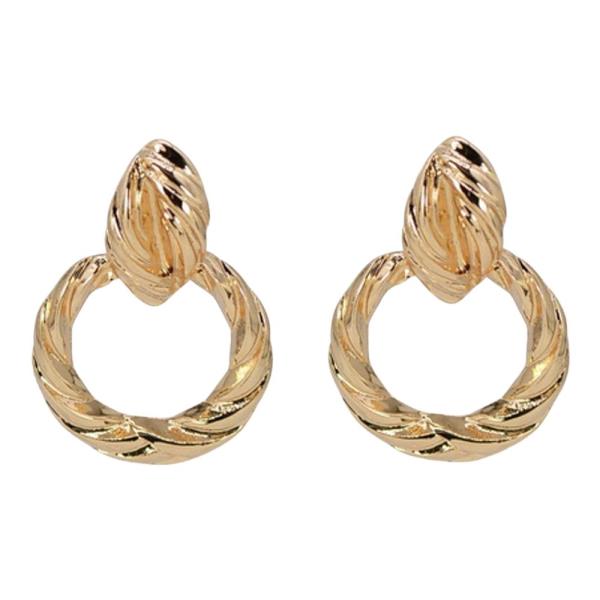 TWISTED METAL HOOP EARRING