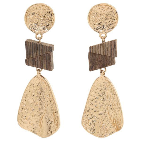 TRIPLE DROP SHAPE TEXTURED DESIGN EARRING