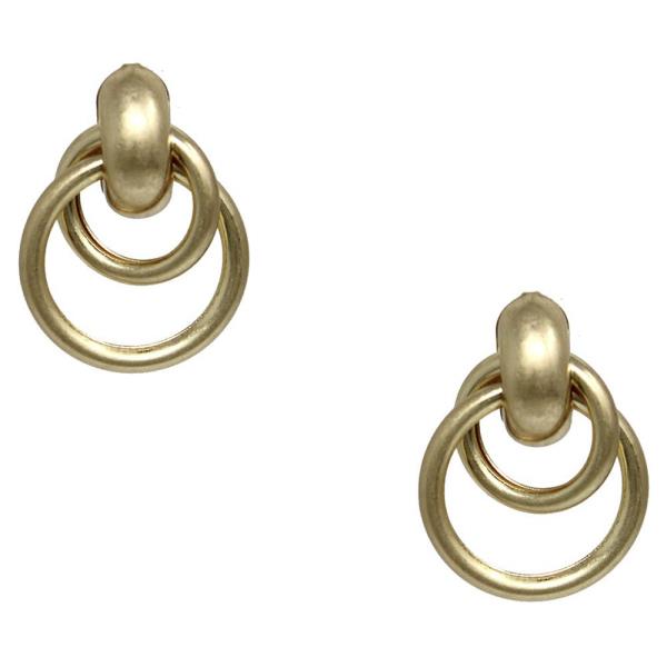 PIPE MULTI LINE TWISTED POST EARRING