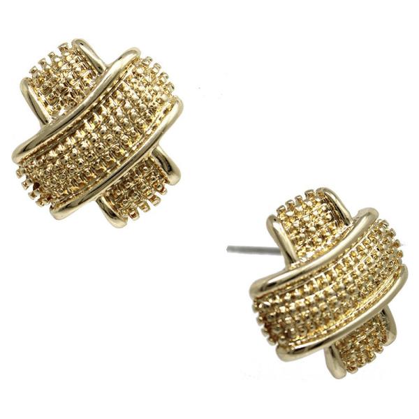 CROSSED METAL EARRING