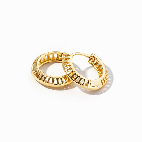 HUGGIE HOOP EARRING