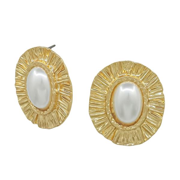 1" OVAL SHAPED TEXTURED METAL FRAME WITH PEARL ACCENT STUD