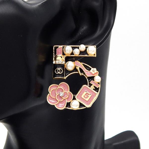 ACCENTED WITH LIPSTICK PERFUME AND FLOWER 5 SHAPE STUD EARRING