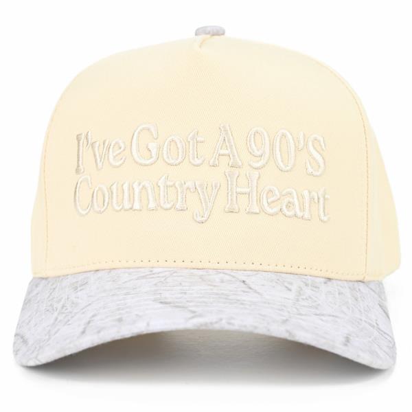 I`VE GOT A 90`S COUNTRY HEART TRUCKER HAT
