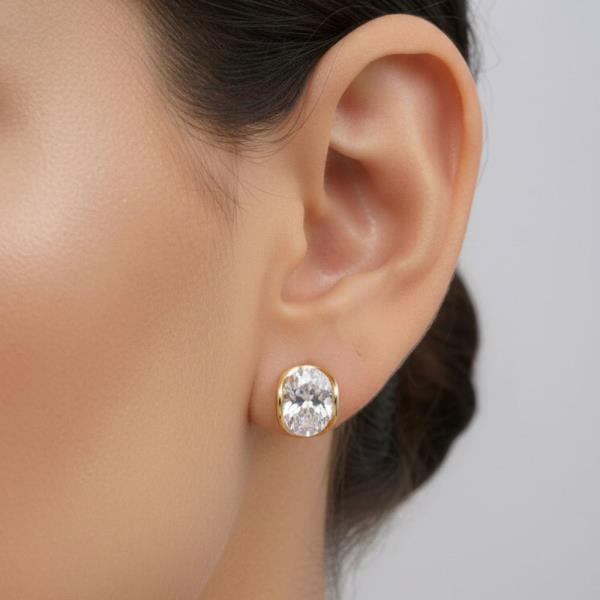 14K GOLD WHITE GOLD DIPPED OVAL CUBIC ZIRCONIA EARRING