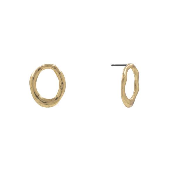 METAL HOOP EARRING