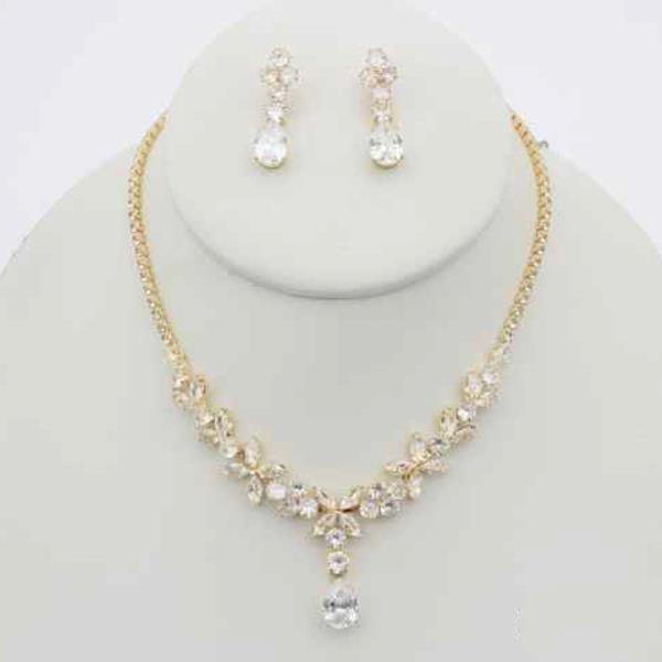 CZ STONE FLOWER NECKLACE EARRING SET