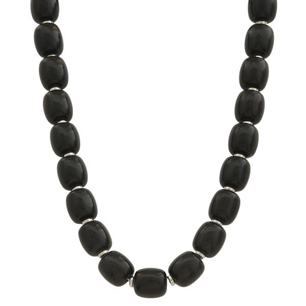 CHUNKY BEADED NECKLACE