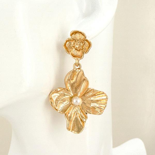 PEARL FLORAL DROP EARRING