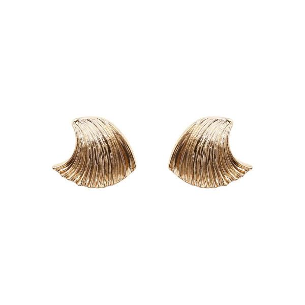 METAL STUD EARRING