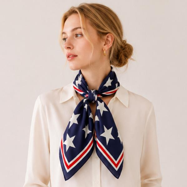 BIG STAR PRINT SQUARE SCARF