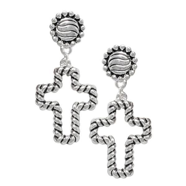 TAILORED ROPE CROSS EARRING
