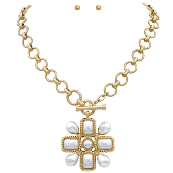 BOLD STATEMENT CROSS NECKLACE EARRING SET