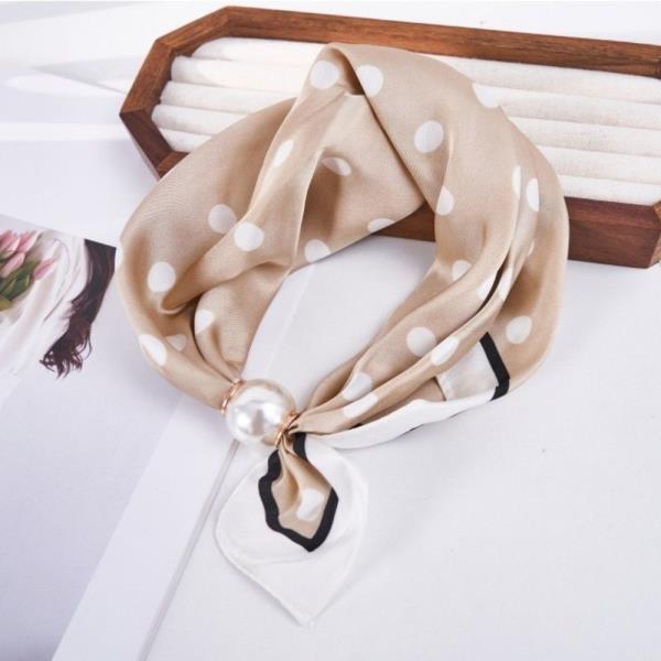 PEARL MAGNETIC CLOSURE NECK SCARF