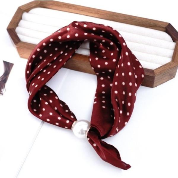PEARL MAGNETIC CLOSURE NECK SCARF