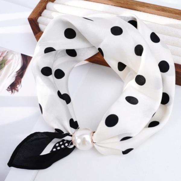 PEARL MAGNETIC CLOSURE NECK SCARF