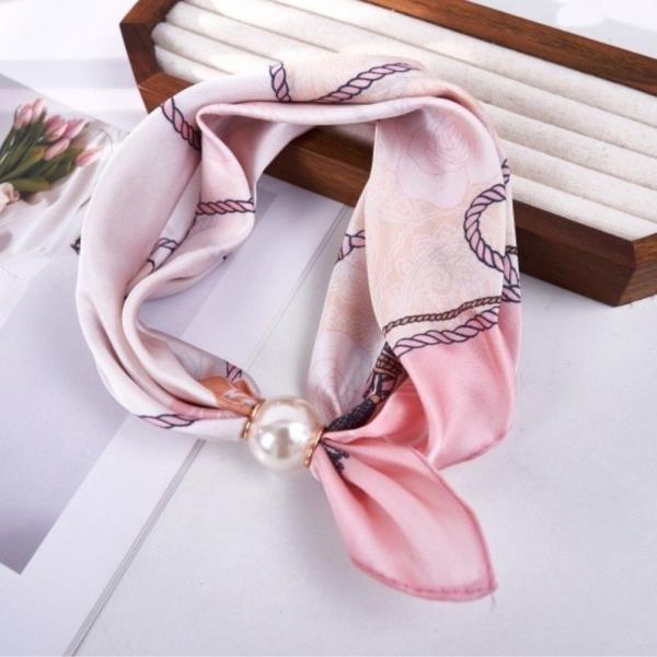 PEARL MAGNETIC CLOSURE NECK SCARF