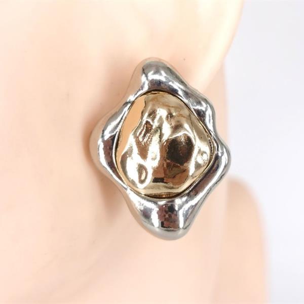TWO TONE ABSTRACT STUD EARRING