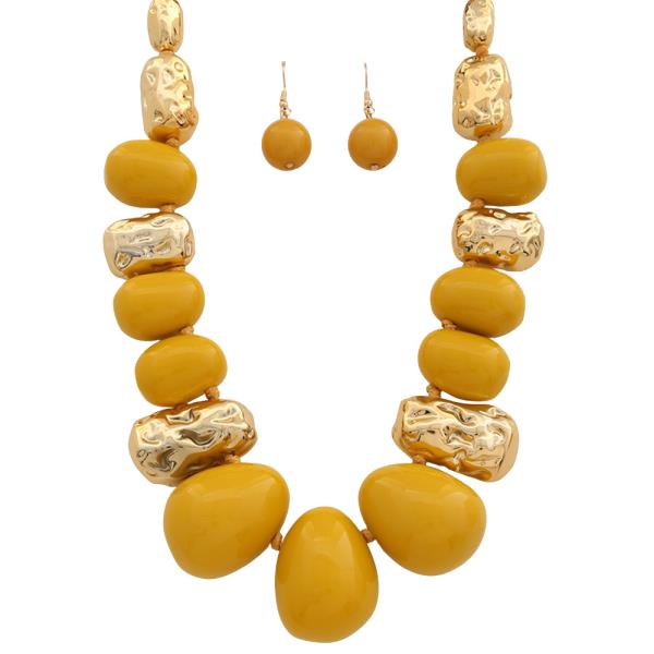 HAMMERED ABSTRACT BEAD STATEMENT NECKLACE EARRING SET