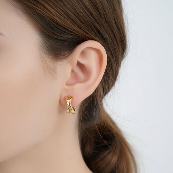 14K GOLD WHITE GOLD DIPPED CRISSCROSS HUGGIES