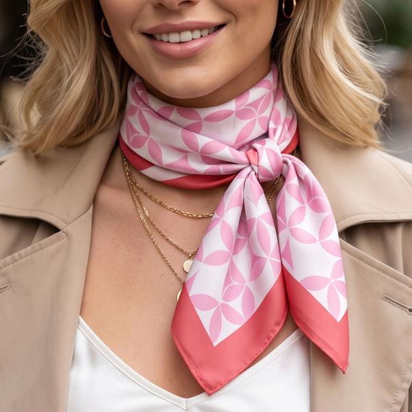 GEOMETRIC CIRCLE PRINT BANDANA