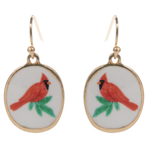 CARDINAL PATTERN ON OVAL SHAPED EARRING