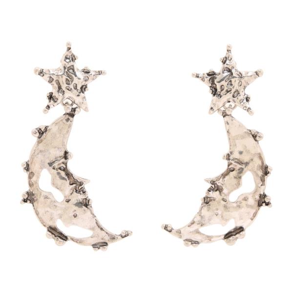 METAL HAMMERED MOON STAR EARRING