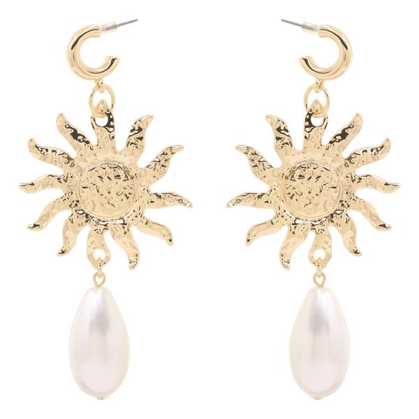 HAMMERED SUN PEARL DROP EARRING