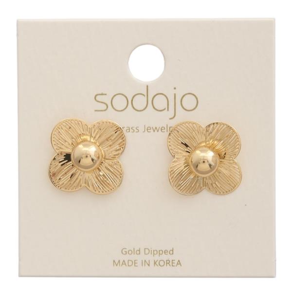 SODAJO GOLD DIPPED FLOWER STUD EARRING