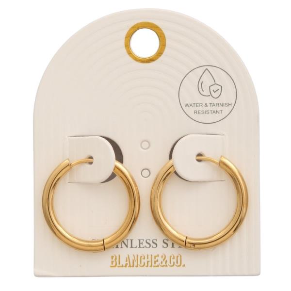 STAINLESS STEEL HOOP EARRING