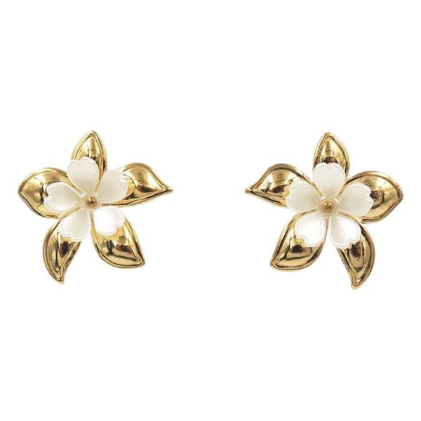 STAINLESS STEEL FLOWER STUD EARRING