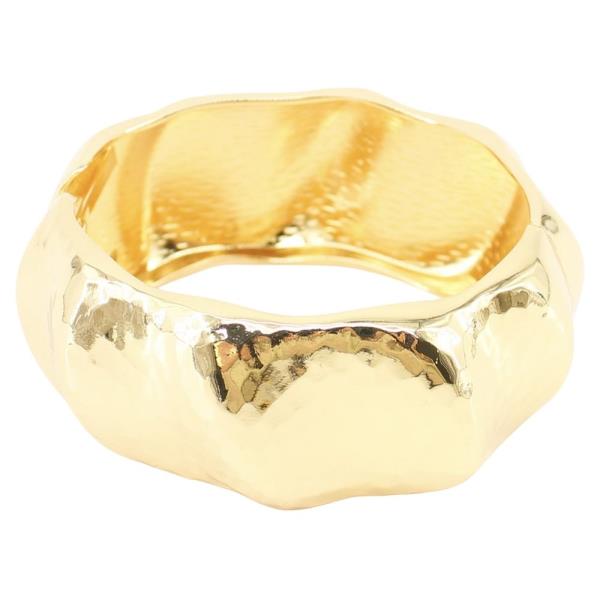 HAMMERED CHUNKY HINGE BANGLE
