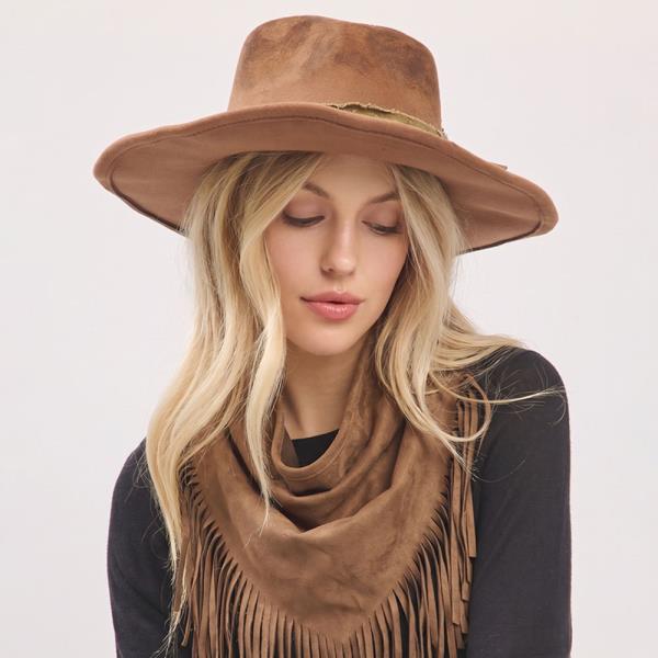 SUEDE TRIANGLE LASET CUT FRINGE SCARF