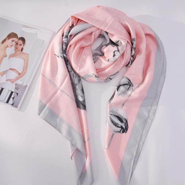FLORAL PRINT SILKY BANDANA SQUARE NECK SCARF