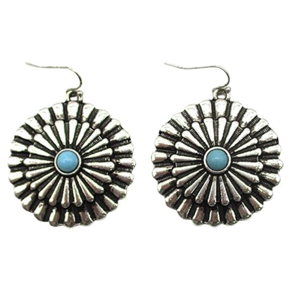TQ CONCHO FISH HOOK EARRINGS