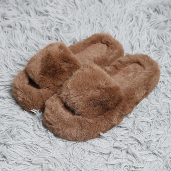 FUZZY SOLID COLOR OPEN-TOE SLIPPER