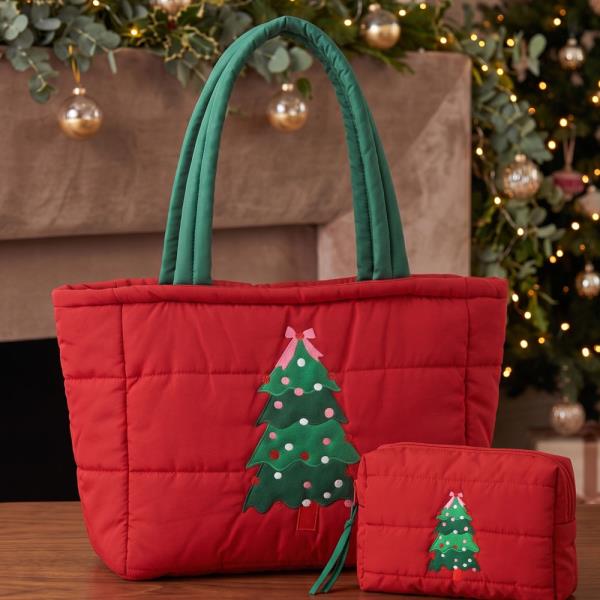 CHRISTMAS TREE QUILTED PUFFER TOTE