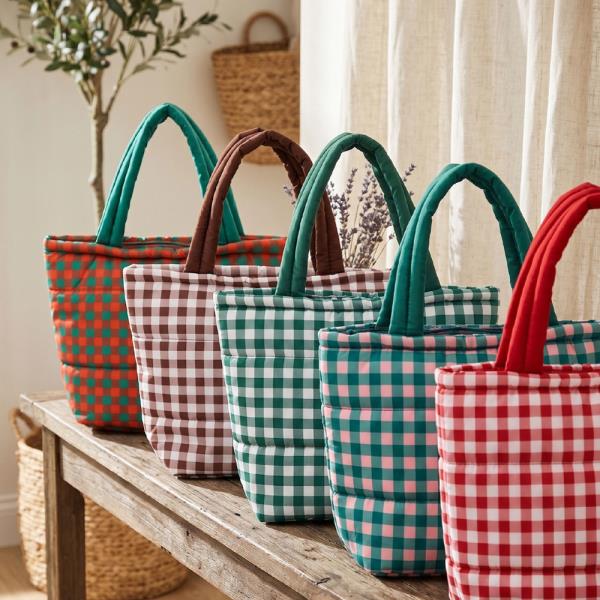 GINGHAM QUILTED PUFFER TOTE