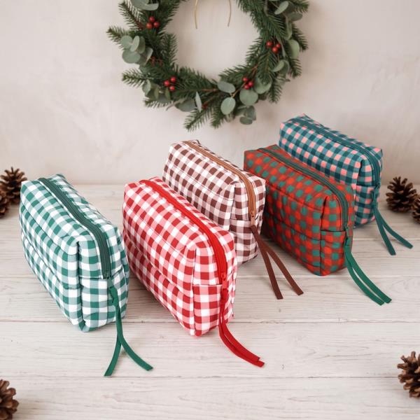 GINGHAM QUILTED PUFFER TOTE