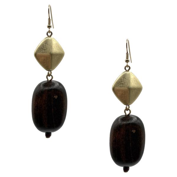 BROWN LINEAR WOOD EARRING