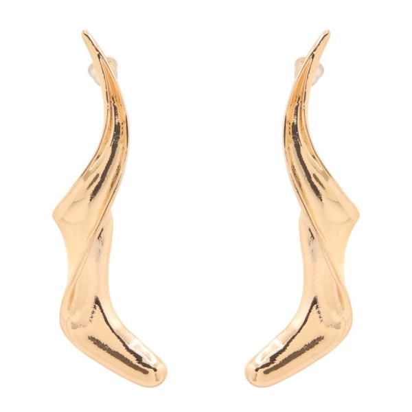 SDJ ABSTRACT CURVED WAVE POST EARRING
